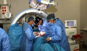 عمليات جراحية “مشبوهة” تستنفر الأطباء، وحماة المستهلك يدخلون على الخط
