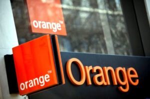 أورنج المغرب تطلق منصة “Live Intelligence” للذكاء الاصطناعي التوليدي متعدد النماذج لخدمة المقاولات والإدارات