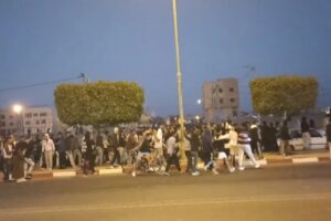 تيزنيت.. أحداث عنف وتخريب تنتهي باعتقال 15 شخصا