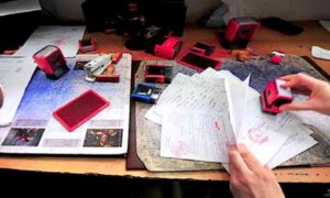 أكادير : فضيحة عقود الوكالات في المجمع السكني “جيت سكن إثري” بأكادير… صمت يثير الريبة و إطار أمني يكشف أسرار التزوير