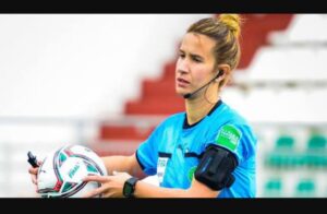 الحكمة الدولية بشرى كربوب تعلن الاعتزال، وتكشف أسباب القرار في رسالة موجهة للقجع