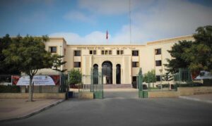 أيت ملول: تجار “باب سوس” يشتكون من العزلة وانعدام الخدمات الأساسية