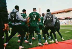 جنوب إفريقيا تتغلب على زيمبابوي وتضمن التأهل إلى ثمن النهائي