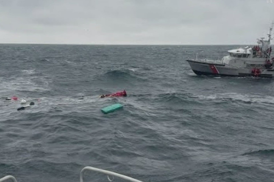 فاجعة في عرض البحر.. غرق مركب الصيد “تاريالت” بسواحل طانطان واستنفار أمني بميناء الوطية