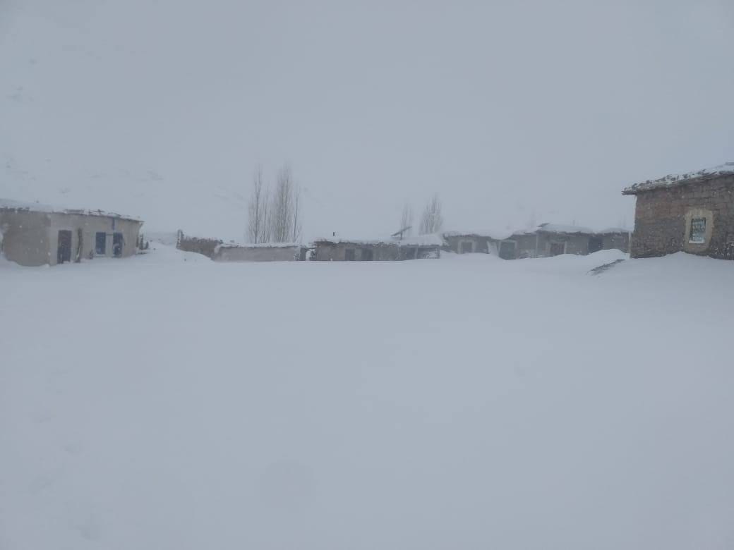 نشطاء يدعون إلى اليقظة والتعامل الحذر مع التقلبات الجوية 