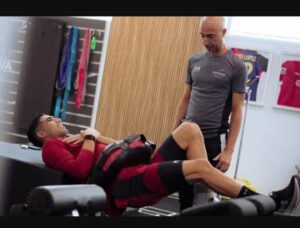 عودة البطل: أشرف حكيمي يقترب من الملاعب بخطوات ثابتة بعد تجاوز “اختبار الكاحل”! (تفاؤل باريسي-مغربي)