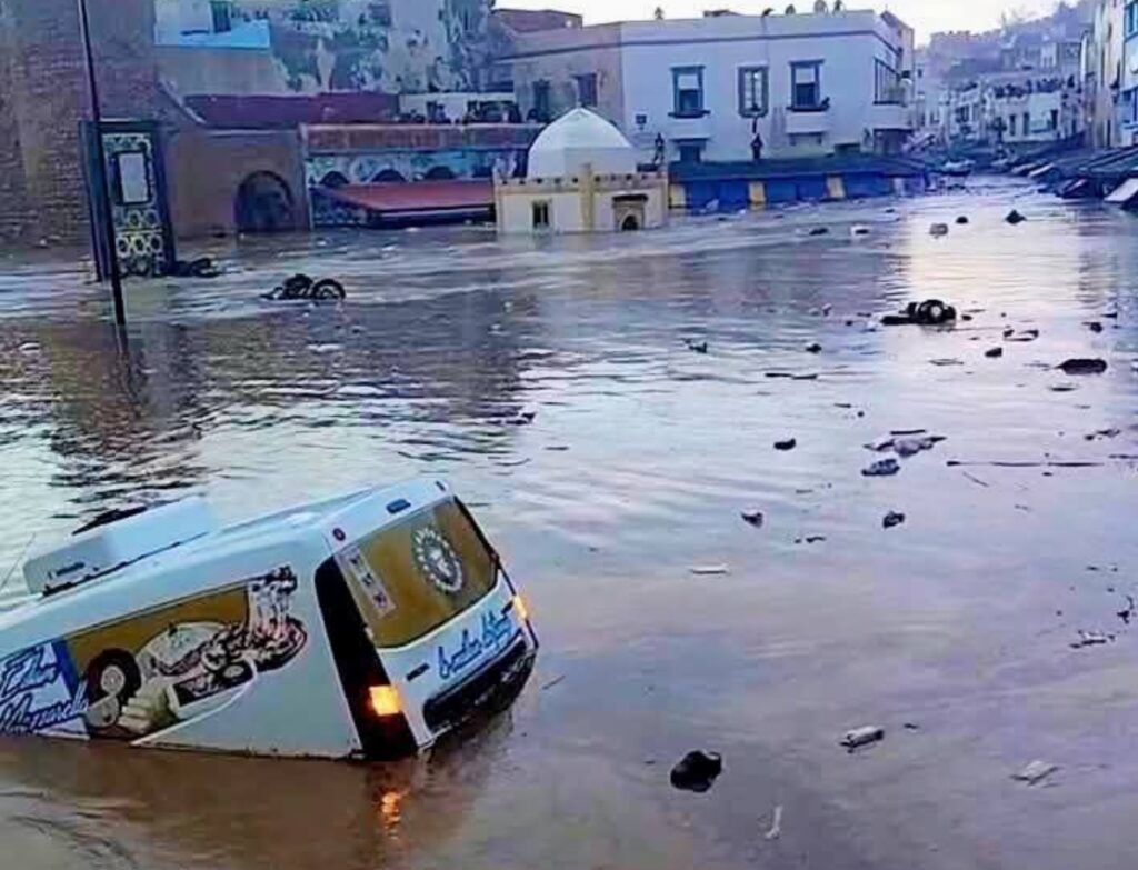 تعليق الدراسة الاثنين 15 دجنبر 2025 بسبب سوء الأحوال الجوية بآسفي .. سلامة التلاميذ أولاً