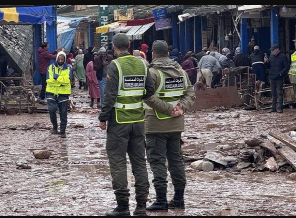 العثور على جثتي شخصين جرفتهما السيول