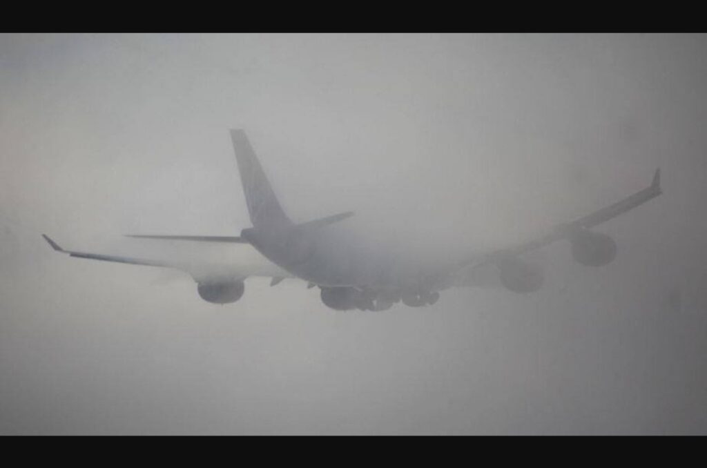 الضباب يربك سماء مراكش.. تحويل طارئ للرحلات الجوية صوب مطاري أكادير والدار البيضاء