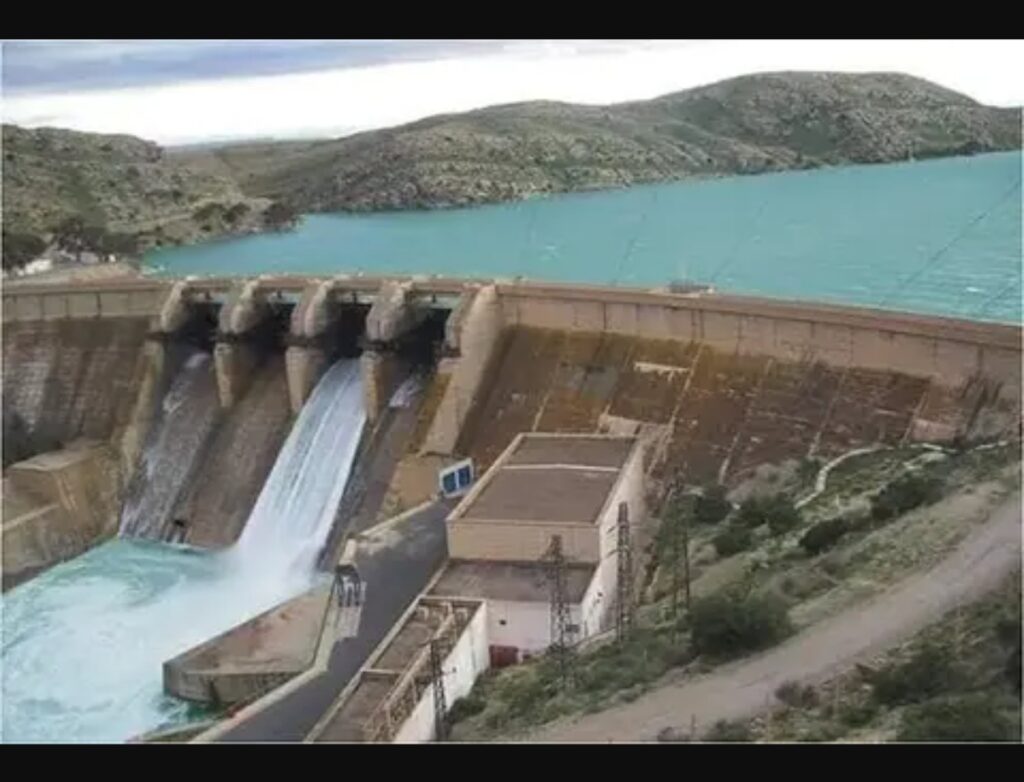 “بشرى للمغاربة”.. أمطار الشمال تضخ ملايين الأمتار المكعبة في السدود الكبرى ووادي المخازن يتصدر