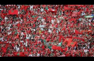 الجمهور الإفريقي: اللاعب رقم 12 الذي لا يُهزم