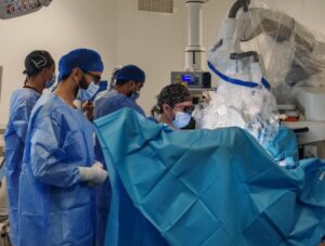 المركز الاستشفائي الجامعي محمد السادس بأكادير ينجح في أول عملية ترميم للإحليل باستعمال الجراحة المجهرية على الصعيد الوطني