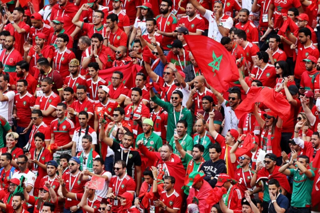 فيديوهات مشجعي “الكان” تربك حسابات السلطة في الجزائر