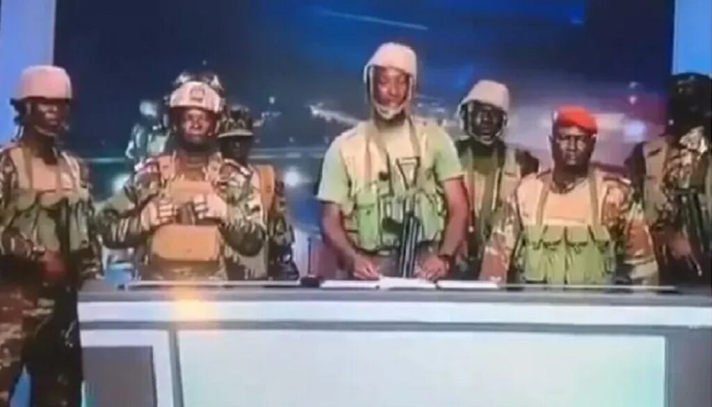 انقلاب عسكري في بنين.. عزل الرئيس باتريس تالون وإعلان السيطرة على السلطة