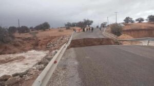 انقطاع تام لحركة السير بين أكادير والصويرة (طريق RN1) بسبب انهيار قنطرة “تسوكة”