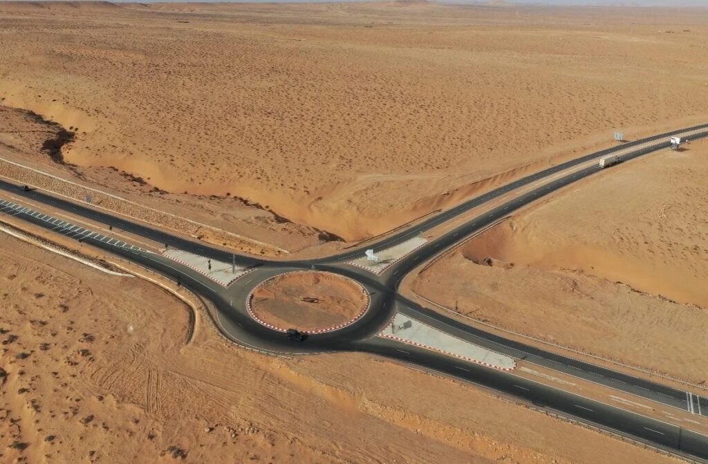 دعوات لربط طاطا-زاكورة بالطريق السريع تيزنيت–العيون