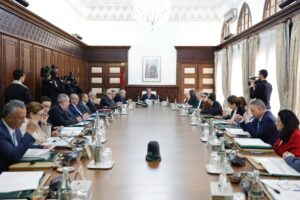 مجلس الحكومة يصادق على توسيع عقود الإدماج لغير الحاصلين على شهادات ويُعدّل الخريطة القضائية…التفاصيل