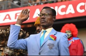 منظمة حقوقية تستنكر ما تعرض له المشجع الكونغولي المعروف بـ“ لومومبا ”