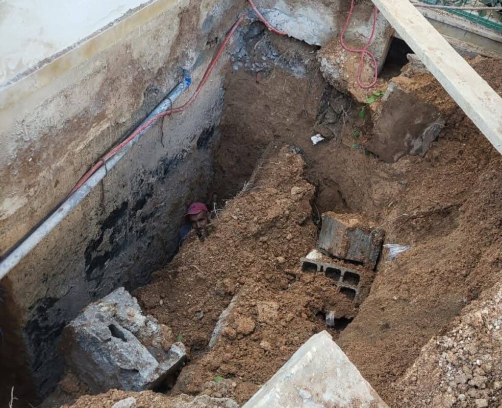 أكادير : عملية إنقاذ “هوليودية” تُنهي كابوس عامل طمرته الأتربة بأعجوبة