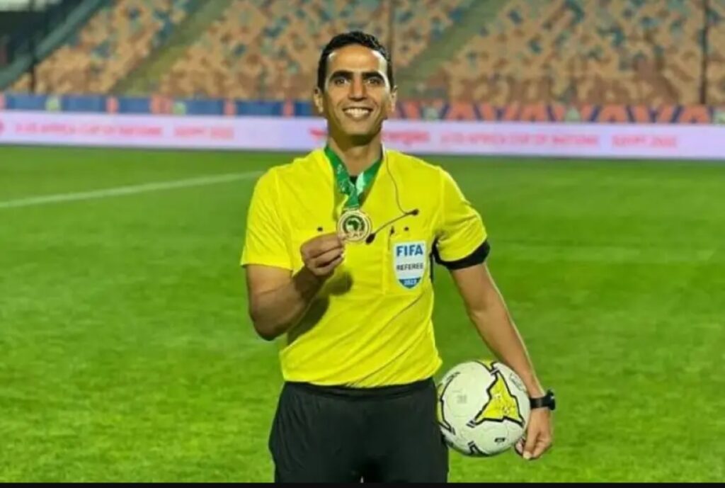 صافرة مغربية تقود قمة مصر ونيجيريا.. جلال جيد حكماً لموقعة “برونزية الكان”