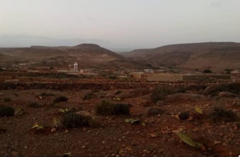 العزلة تعود إلى حاسي الكاح بإقليم كلميم … من يستهين بحق السكان في التواصل؟
