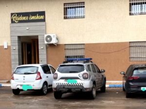 دراما في مراكش: رئيس دائرة يقفز من الطابق الثاني بعد “كمين الزوجة”، وعشيقته في قبضة الدرك