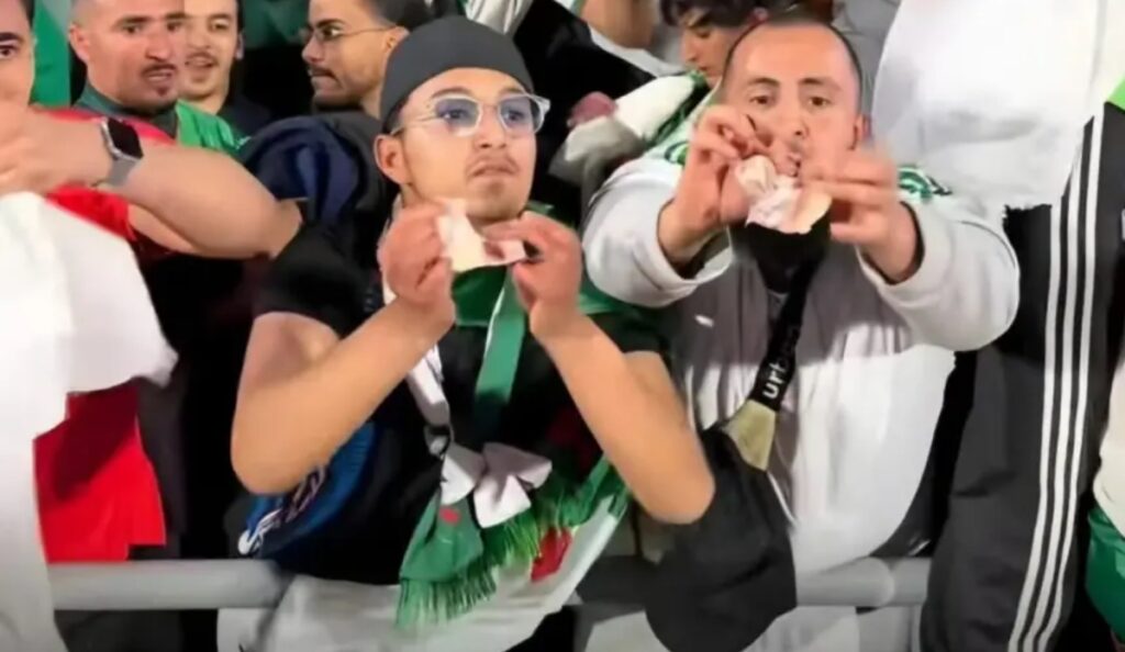 الحبس النافذ لمشجع جزائري أهان العملة المغربية بمراكش