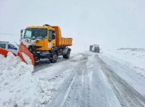 تحذير عاجل لمستعملي الطريق من أمطار طوفانية وثلوج كثيفة