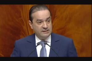 من يكون محمد شوكي المرشح الوحيد لخلافة أخنوش على رأس “الحمامة”