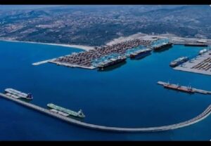 السياسة المينائية بالمغرب: رؤية ملكية رائدة تعيد تموقع المملكة في قلب التجارة العالمية