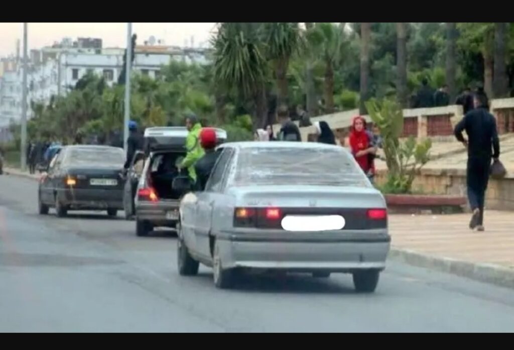 “الخطافة” بين فك العزلة وصناعة الخطر في أحياء مدينة أكادير