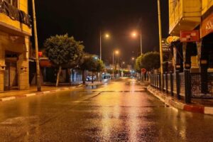 القصر الكبير .. تواصل عمليات إجلاء وإيواء المتضررين من ارتفاع منسوب مياه وادي اللوكوس