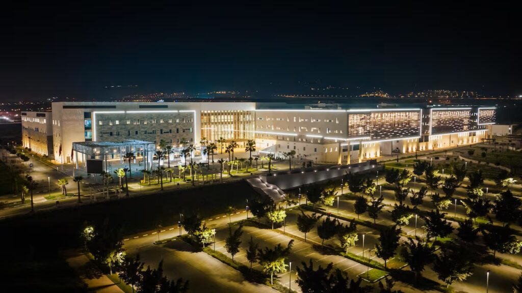 اعتماد تقنية IVUS المتطورة بالقسطرة القلبية في مستشفى محمد السادس بأكادير يعزز دقة تشخيص أمراض الشرايين