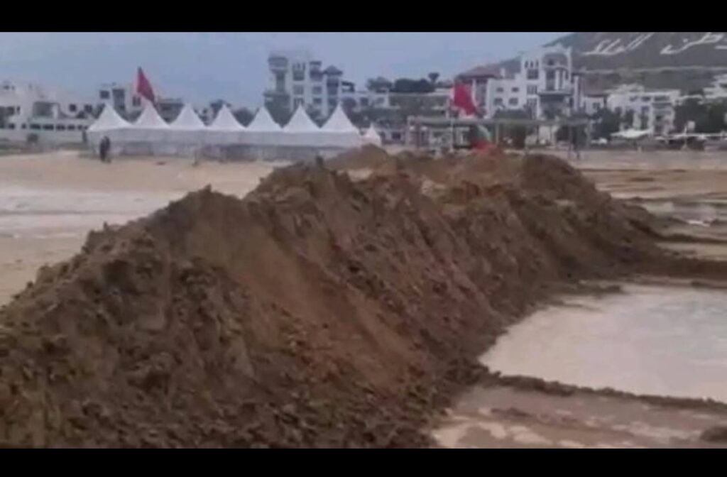 تثبيت حواجز رملية بكورنيش أكادير لمواجهة ارتفاع الأمواج