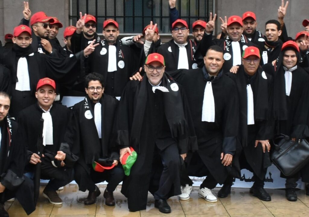 استقلالية المحاماة والتنظيم الذاتي: ضمانة كونية للعدالة لا امتياز مهني