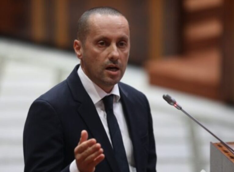 صحة سوس ماسة في غرفة الإنعاش: نقابة FDT تدق ناقوس الخطر وتستنكر “سكتة قلبية” وشيكة للقطاع