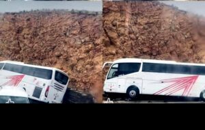 نجاة ركاب حافلة من حادثة سير بالطريق الرابطة بين ميدلت والرشيدية ودعوات للحذر من الانزلاقات