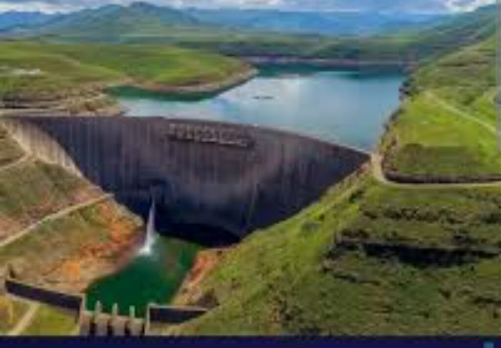 سد “إيفر” العملاق: المغرب يشيد حصناً مائياً جديداً لحماية القصر الكبير وتأمين مستقبل “الغرب”