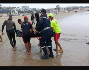 غرق شاب في شاطئ أكادير يجدد دعوات الحيطة والحذر