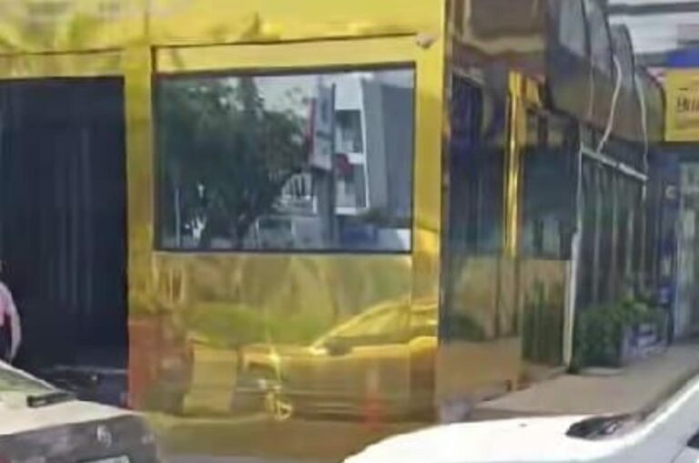 “غزوة الأرصفة” تعود لشارع الحسن الثاني وأكادير تستغيث من “مافيا” الشيشة.