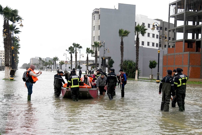 فيدرالية أولياء التلاميذ تدعو إلى “المرونة” في معالجة تأثير الفيضانات على العملية التعليمية