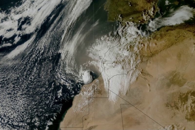 سحابة غبار صحراوي كثيفة فوق المغرب: ماذا يحدث؟ ولماذا الآن؟