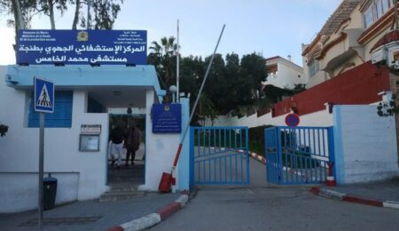 توقيف ثلاثيني للاشتباه في قتل داخل مستشفى بطنجة توقيف ثلاثيني للاشتباه في قتل داخل مستشفى بطنجة