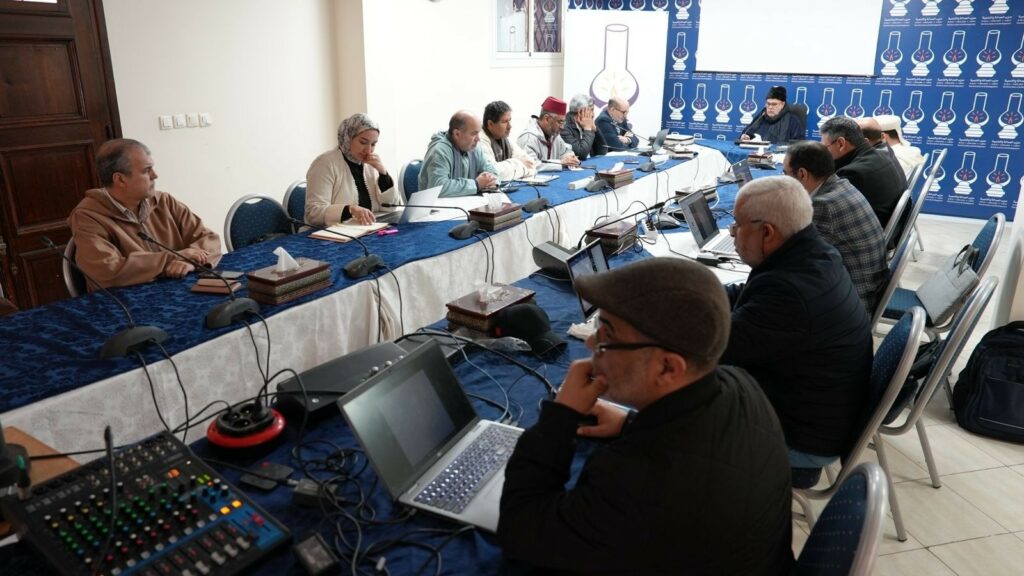 ابن كيران يوجه رسائل سياسية حازمة ويُشيد بمسار وليد الركراكي في بلاغ الأمانة العامة للبيجيدي