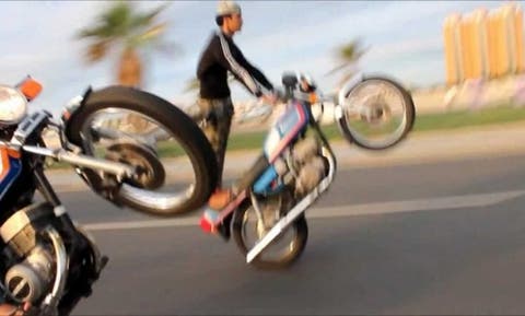 سباق مع الموت في شوارع أكادير: “دراجات الرعب” تحول الشوارع و الأحياء السكنية إلى نقط سوداء