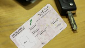 هيئة حقوقية تحذر من رخص سياقة “وهمية” على مواقع التواصل الاجتماعي