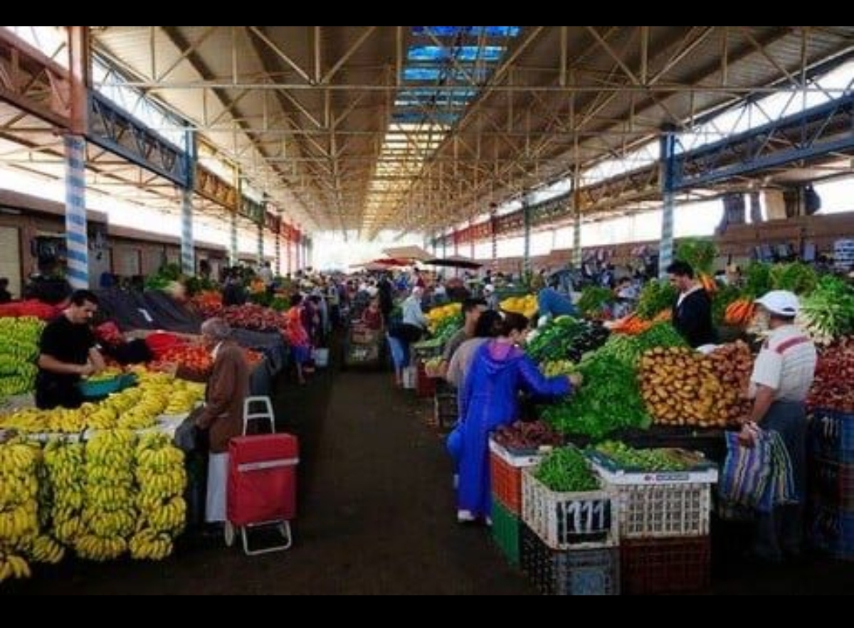 أسعار الخضر والفواكه والأسماك تلتهب جيوب المواطنين البسطاء بأسواق أكادير وانزكان