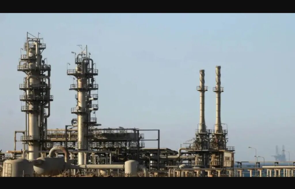 قطر للطاقة تعلن “القوة القاهرة”: زلزال يضرب سلاسل إمداد الغاز والبتروكيماويات عالمياً