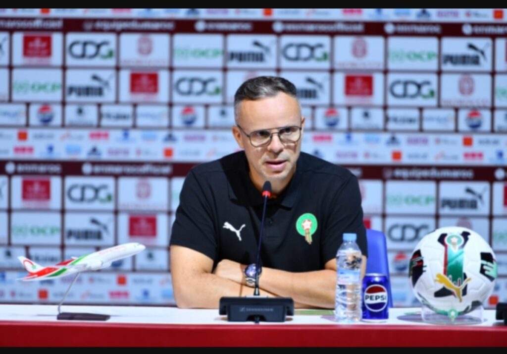 محمد وهبي مدرباً لـ “أسود الأطلس” خلفاً للركراكي: رهان مغربي جديد على صانع ملحمة مونديال الشباب