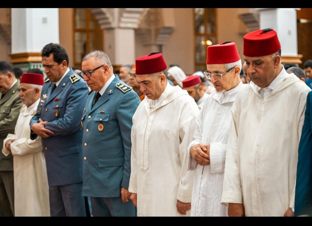 في أجواء روحانية مفعمة بالخشوع.. والي جهة سوس ماسة يترأس مراسيم إحياء ليلة القدر بمسجد محمد السادس بأكادير